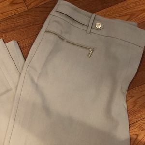 ⬇️ Calvin Klein Pants